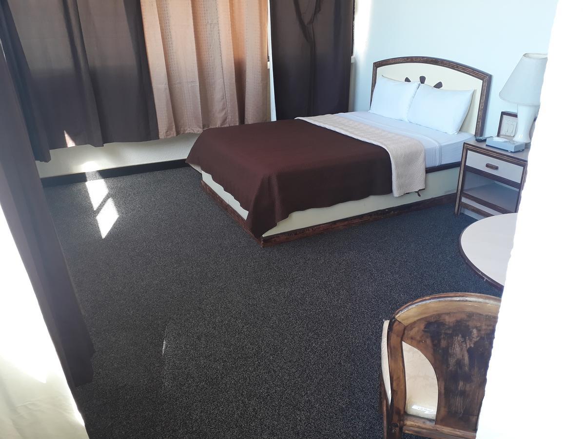 Hotel Corona Plaza Rosarito Habitación foto